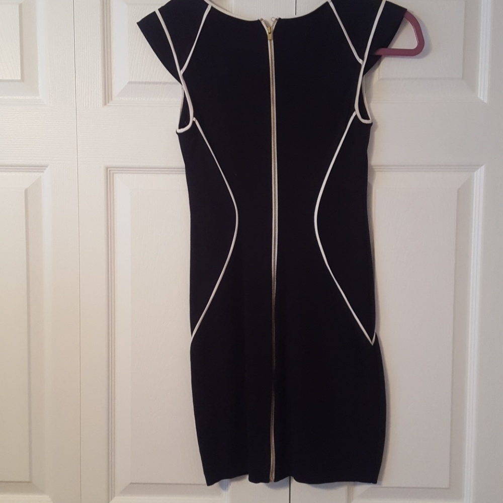 ✨Express Bodycon Dress - Picture 2 of 4